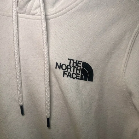 The North Face White Hoodie Size M – Classic Logo Streetwear Pullover - Picture 2 of 5